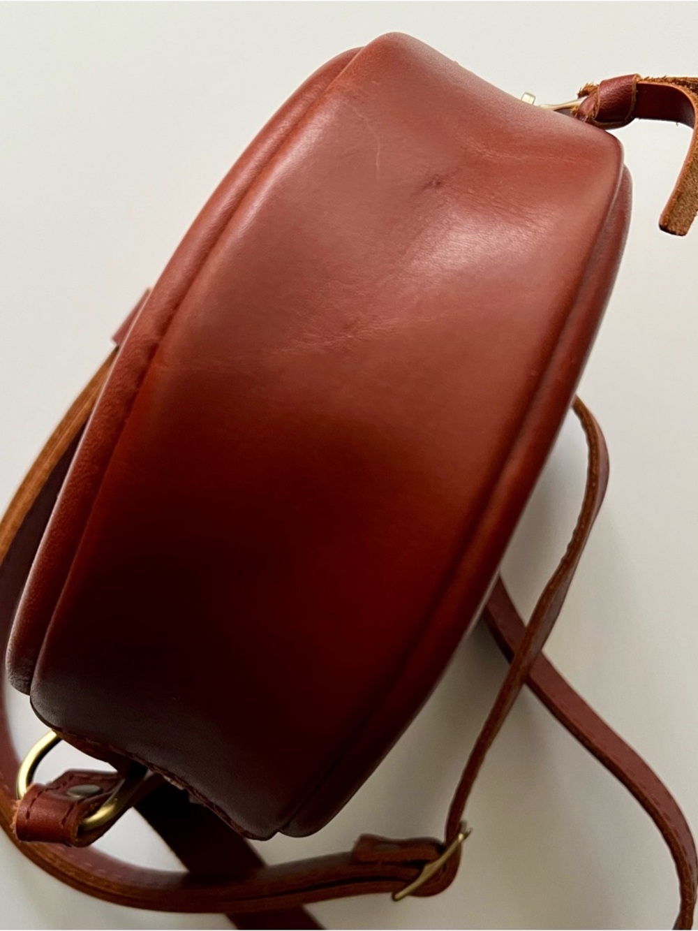 Portland Leather Goods Circle Crossbody + Mini Daisy Wallet (Almost Perfect) - Picture 12 of 13